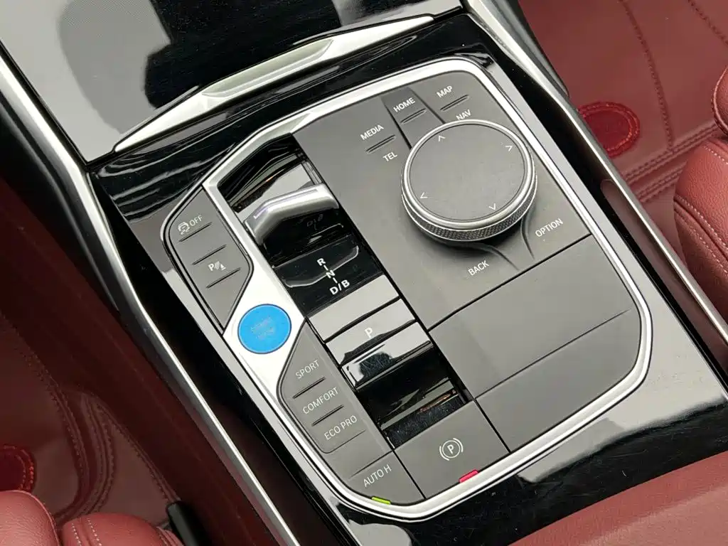 BMW i3 — фото 24