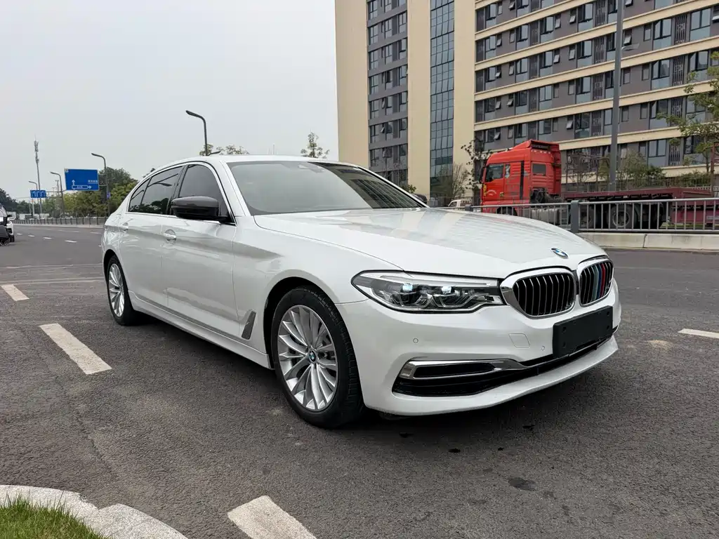 BMW 5 Series New Energy — фото 3