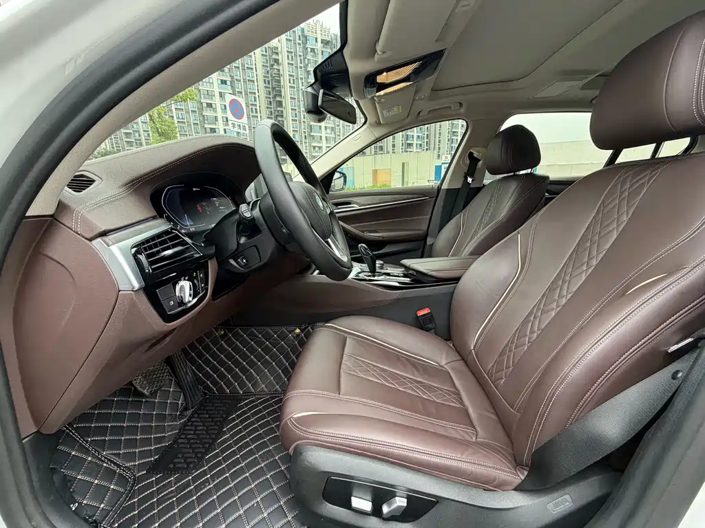 BMW 5 Series New Energy — фото 4