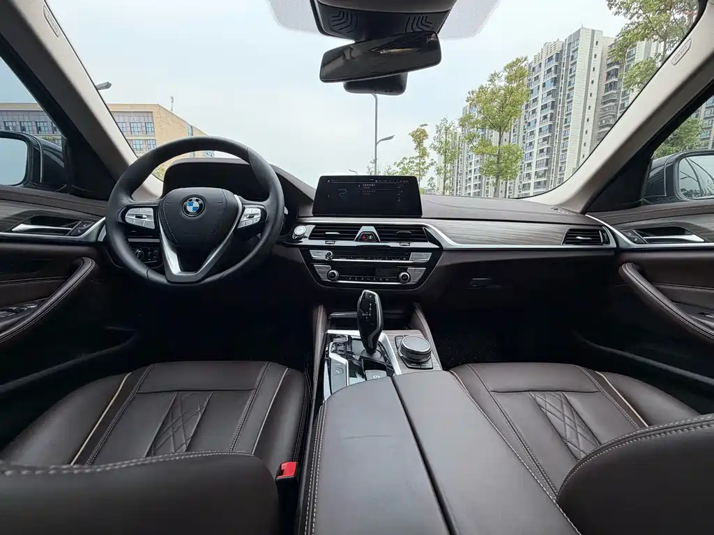 BMW 5 Series New Energy — фото 5