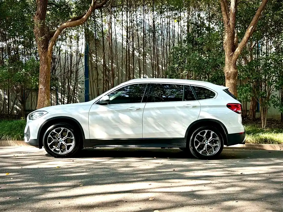 BMW X1 — фото 3