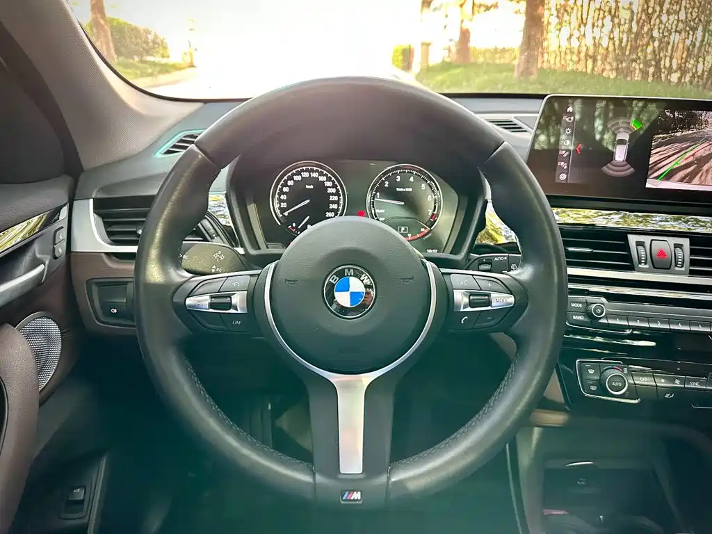 BMW X1 — фото 9