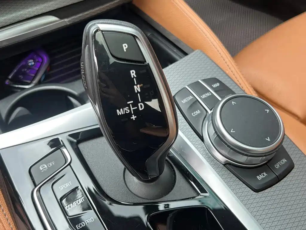 BMW 5 Series (Import) — фото 13