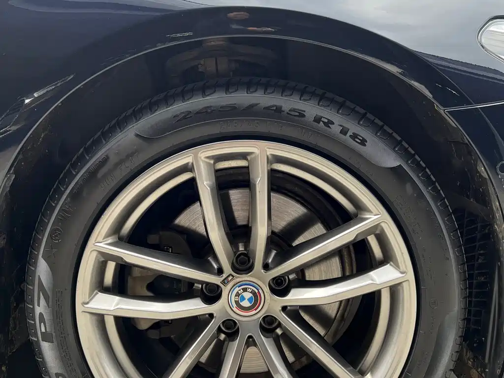 BMW 5 Series (Import) — фото 18