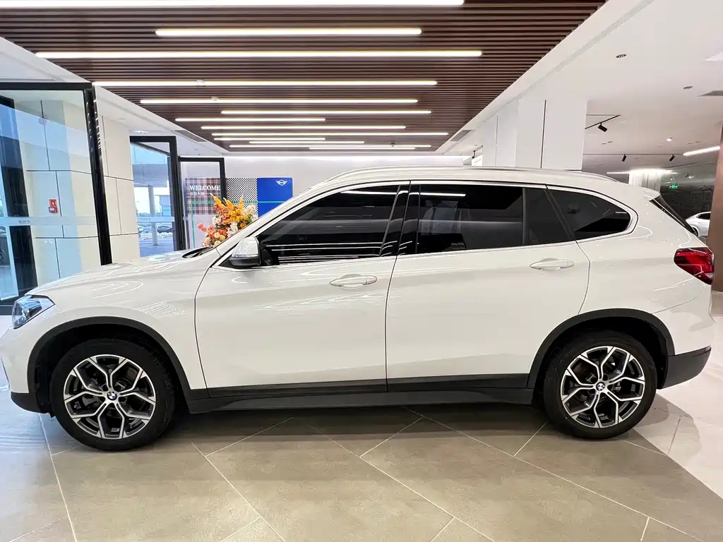 BMW X1 — фото 3