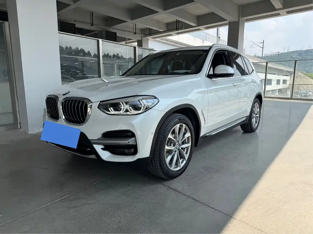 BMW X3 — фото 2