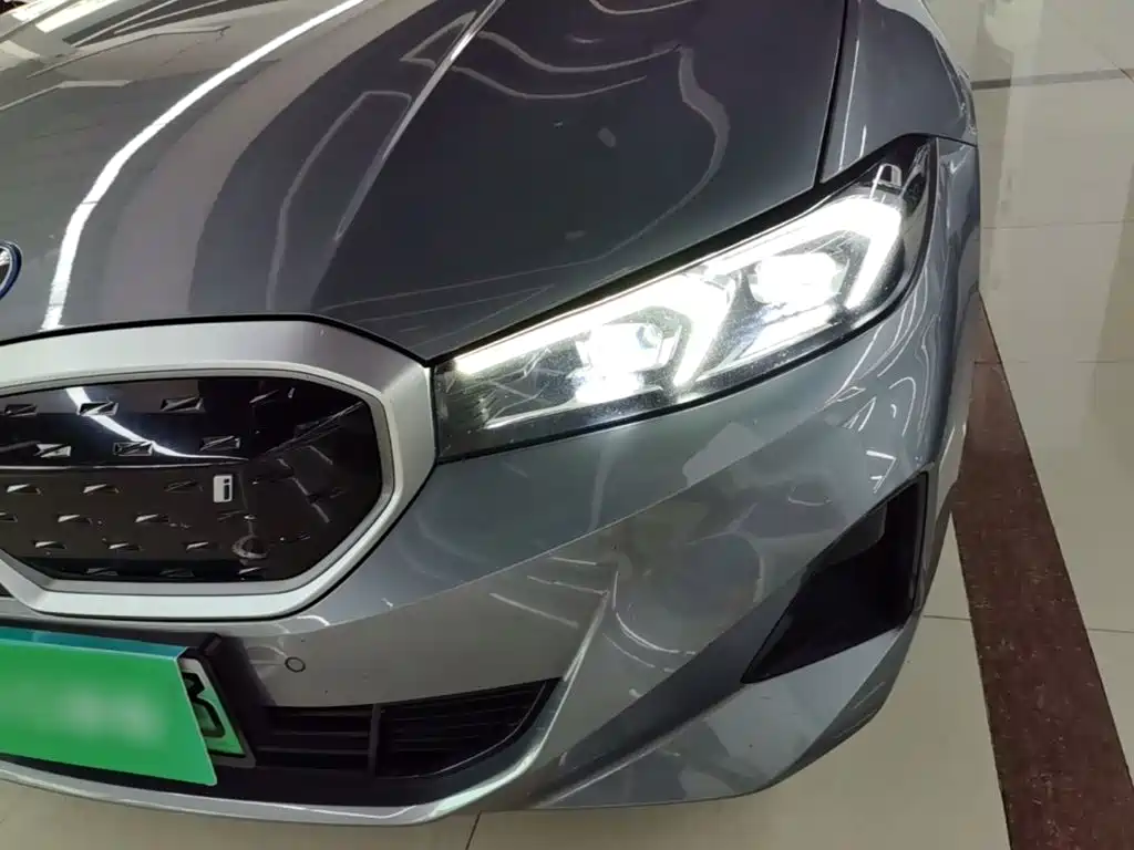 BMW i3 — фото 24