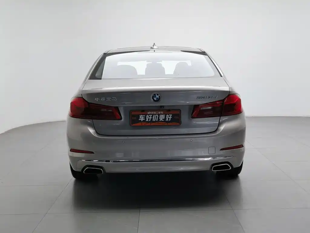 BMW 5 Series — фото 4