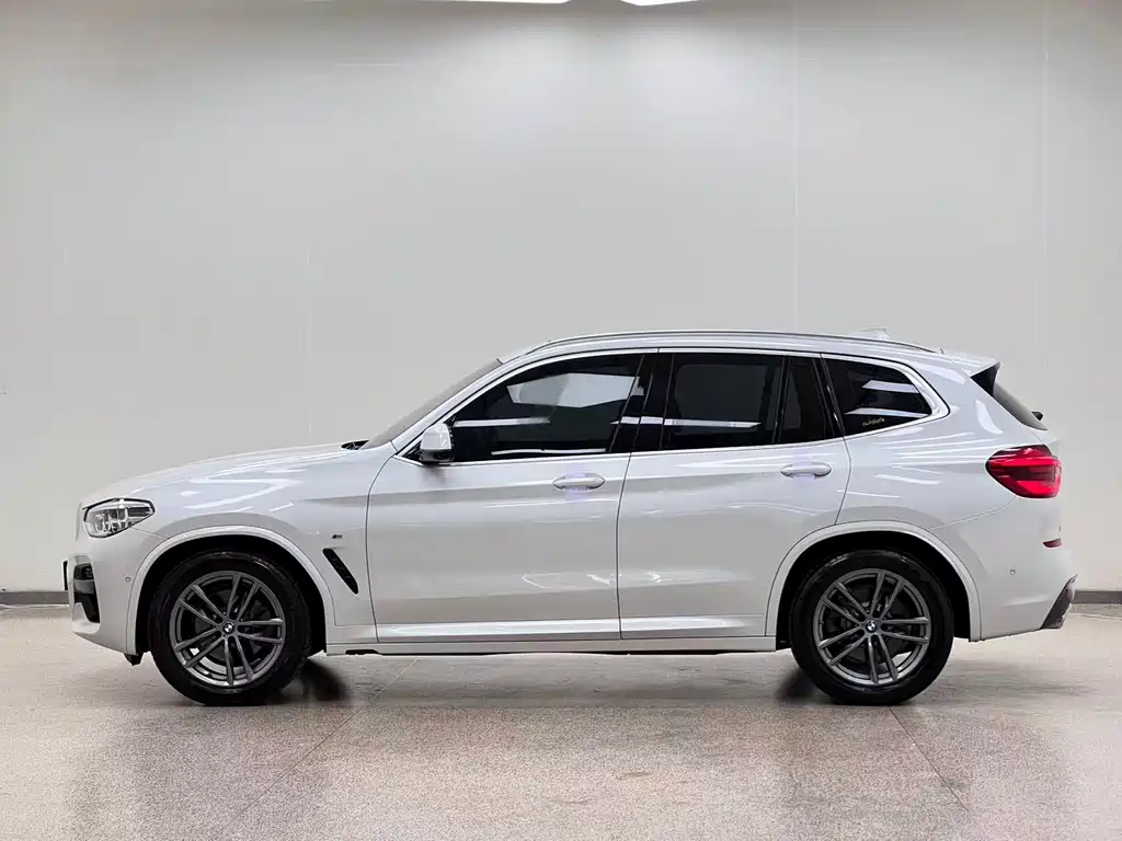BMW X3 — фото 20