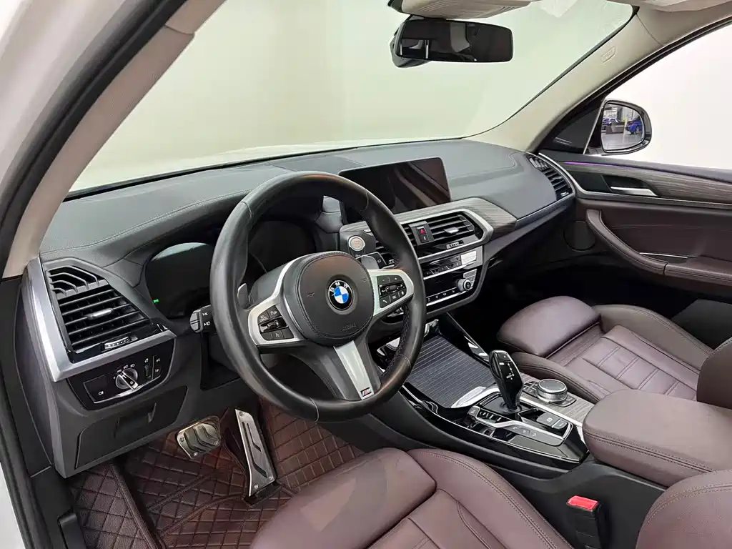 BMW X3 — фото 23