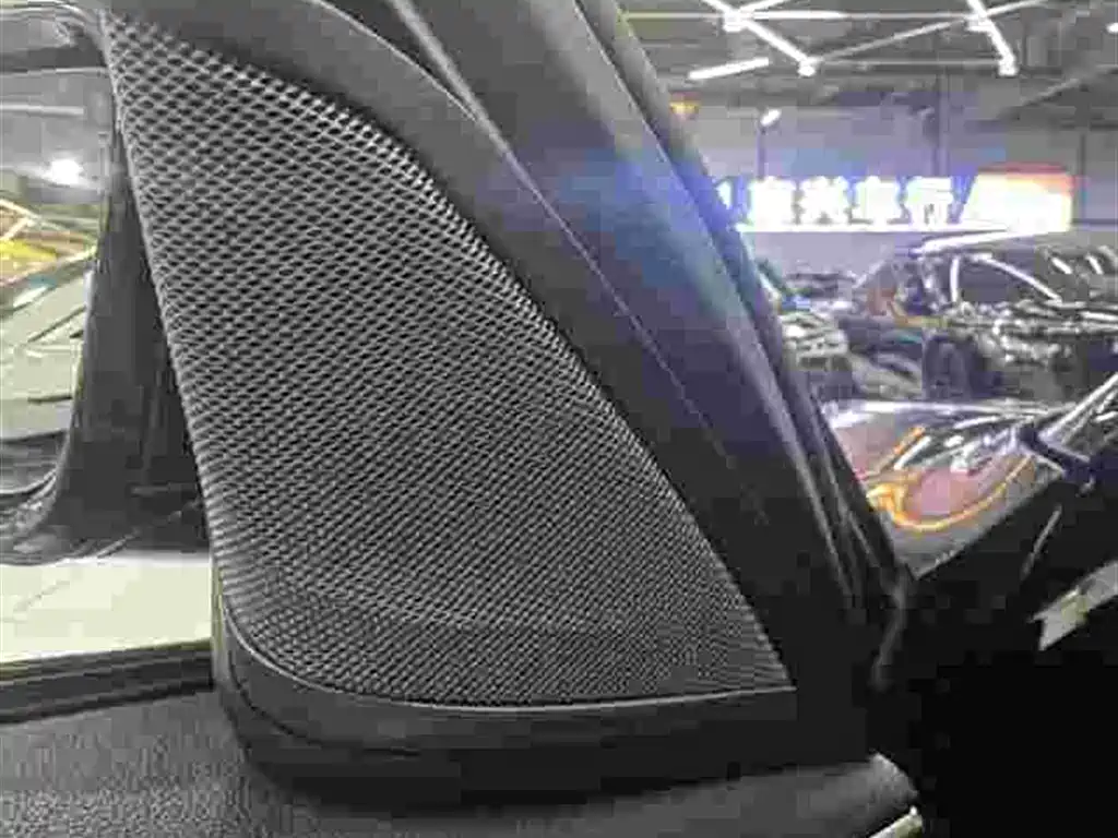 BMW 5 Series — фото 13