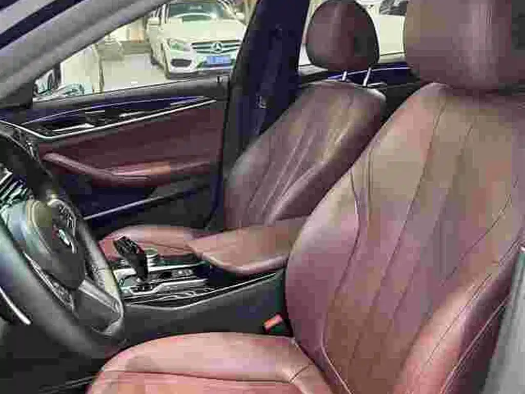 BMW 5 Series — фото 7