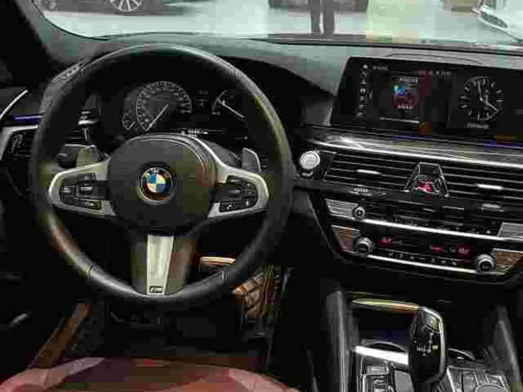 BMW 5 Series — фото 10