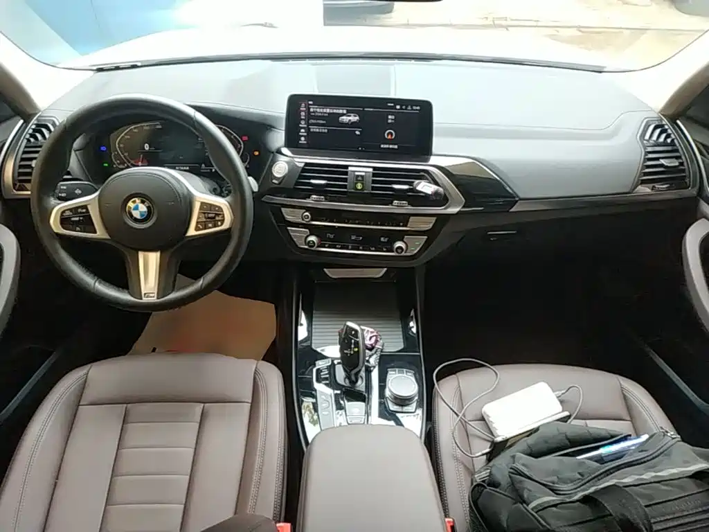 BMW X3 — фото 10