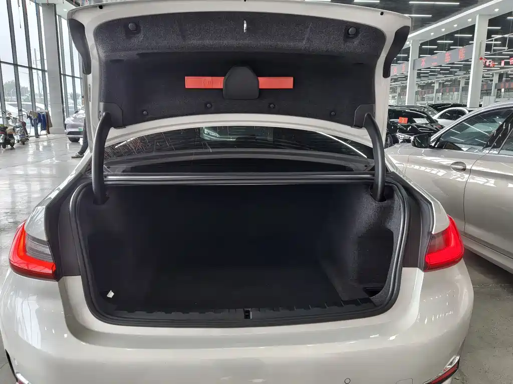 BMW 3 Series — фото 17