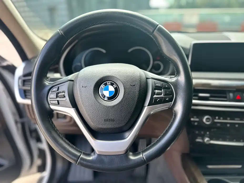 BMW X5 (Import) — фото 14