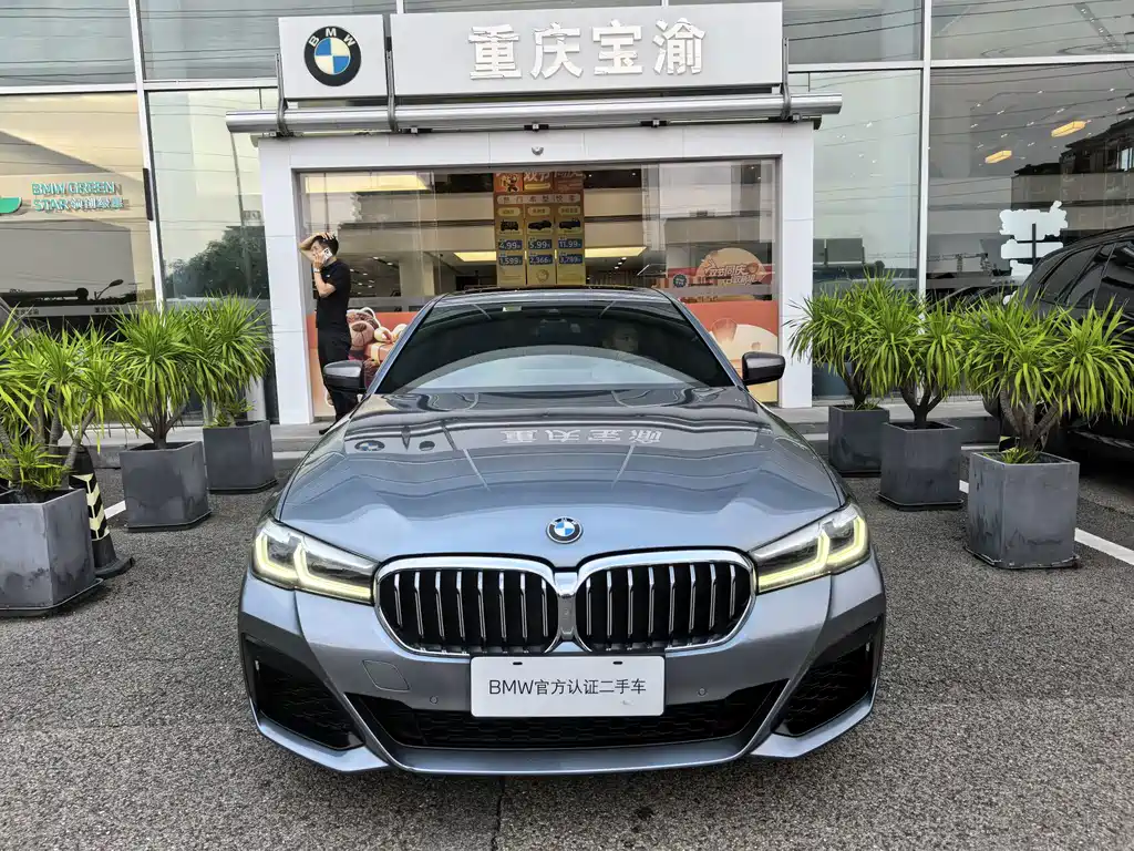 BMW 5 Series (Import) — фото 2