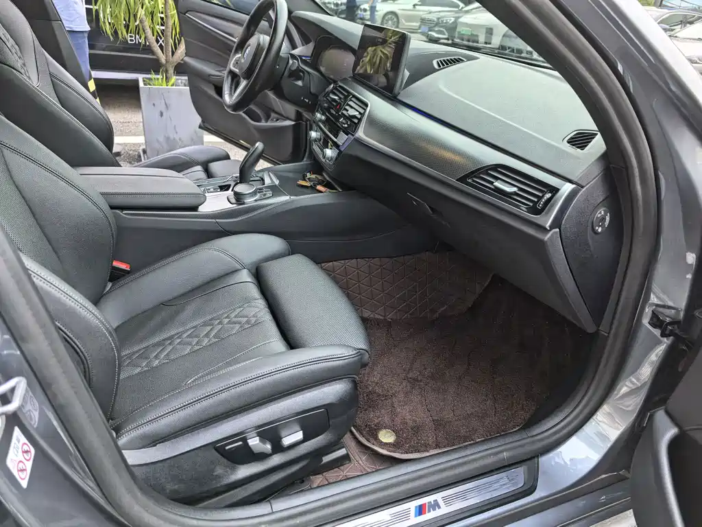 BMW 5 Series (Import) — фото 14