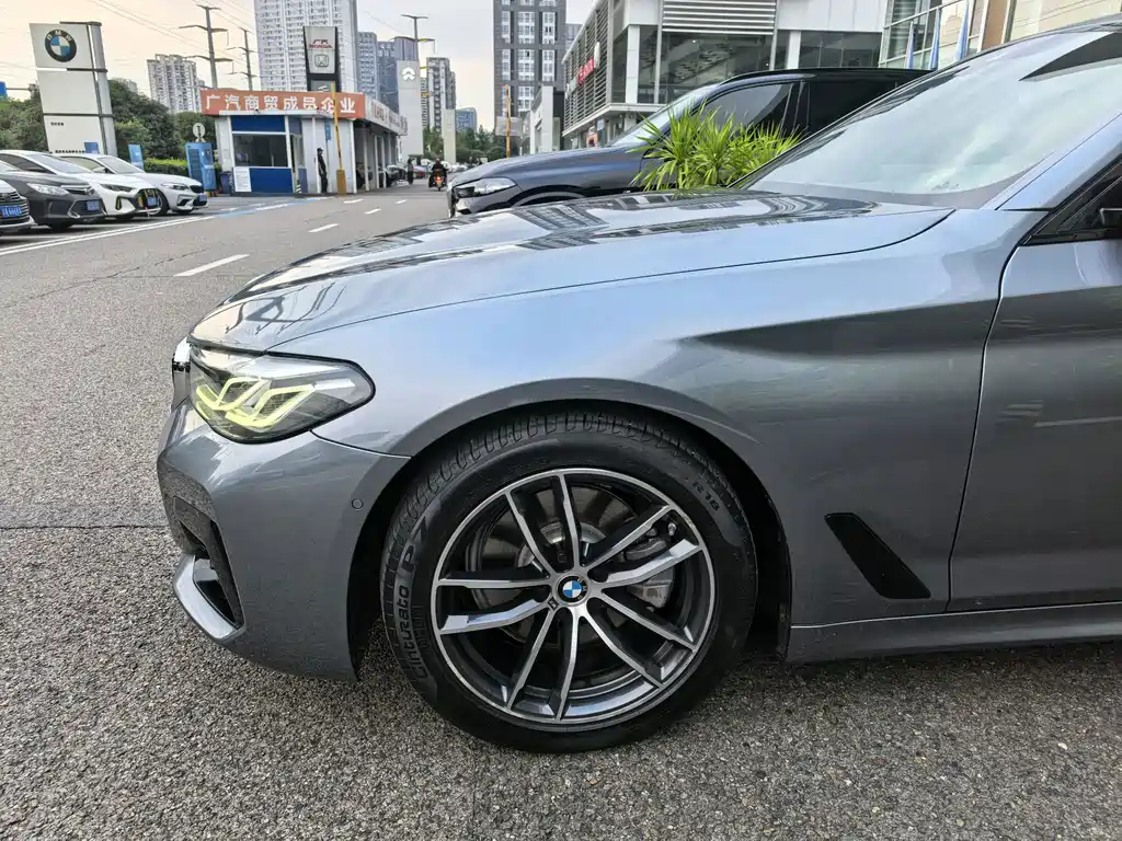 BMW 5 Series (Import) — фото 4
