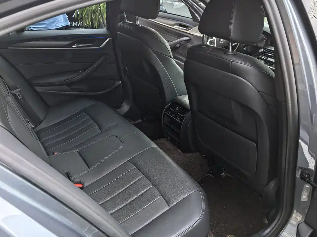 BMW 5 Series (Import) — фото 9