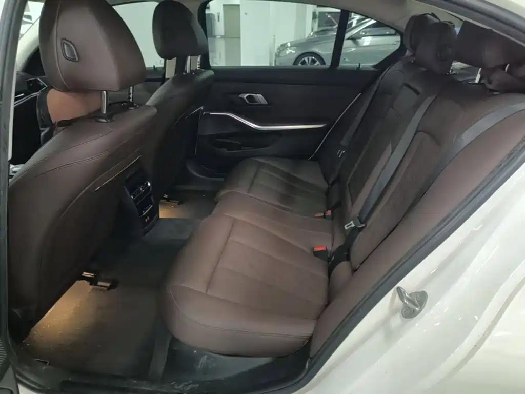 BMW i3 — фото 17