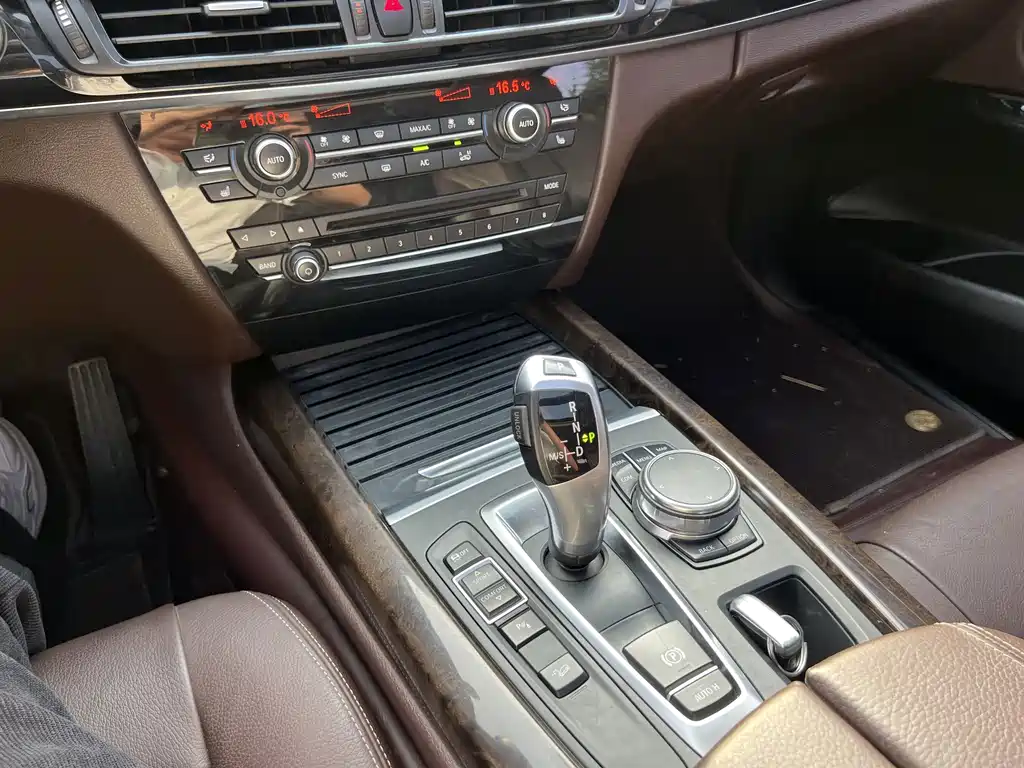 BMW X5 (Import) — фото 14