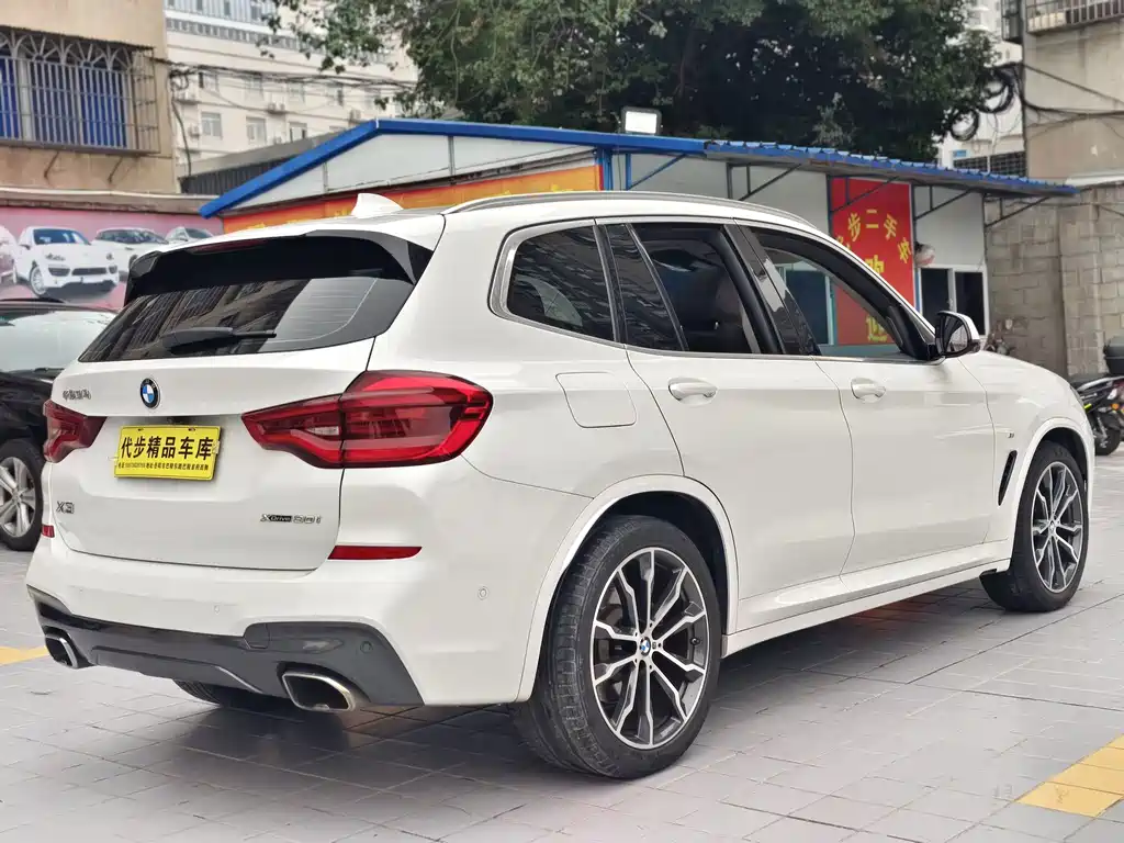 BMW X3 — фото 25