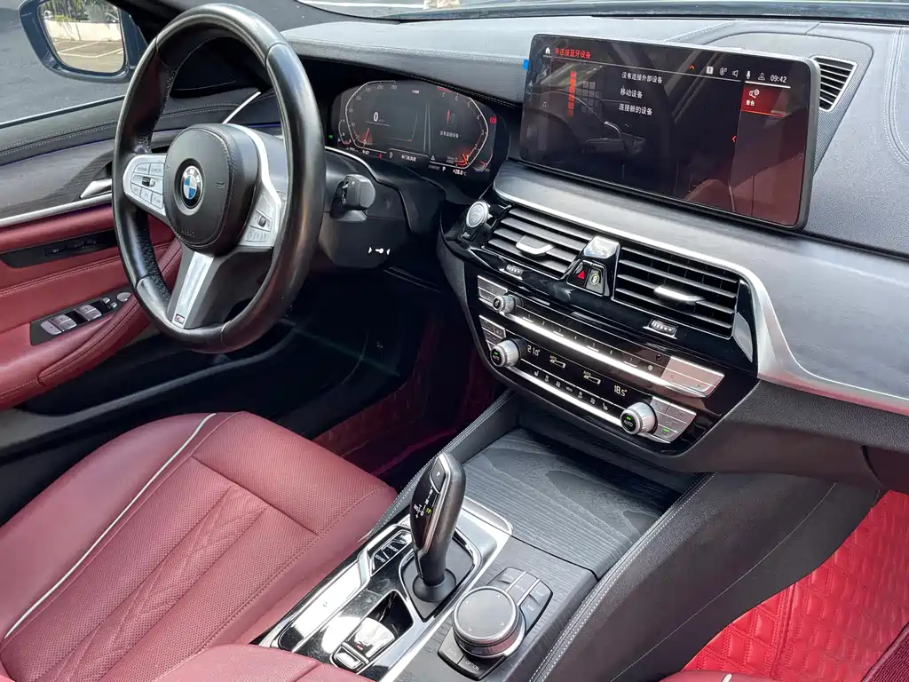 BMW 5 Series — фото 14