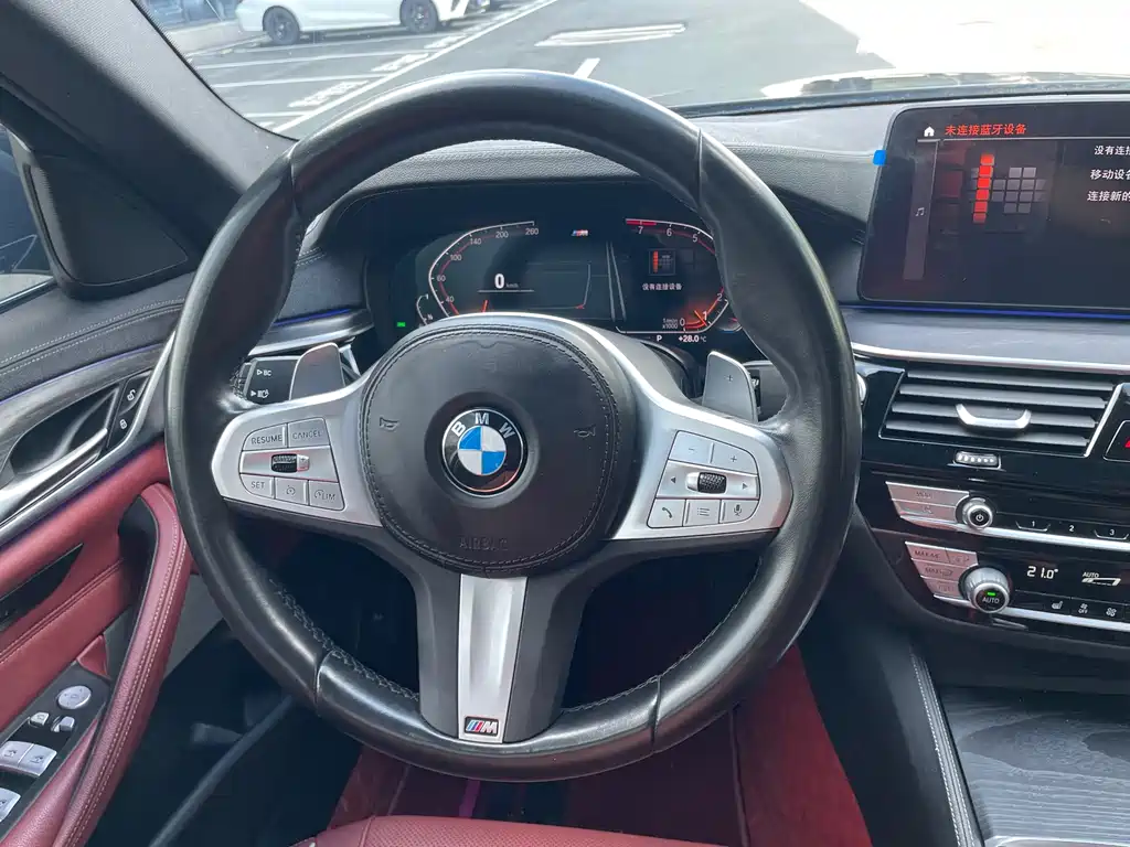 BMW 5 Series — фото 10