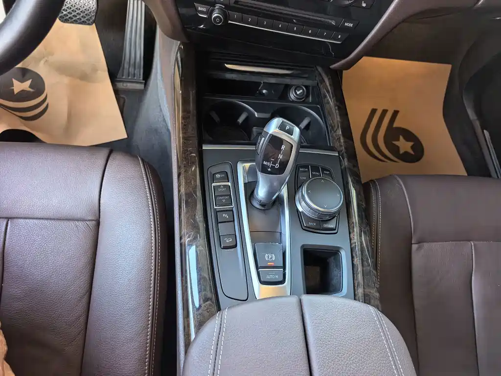 BMW X5 (Import) — фото 10