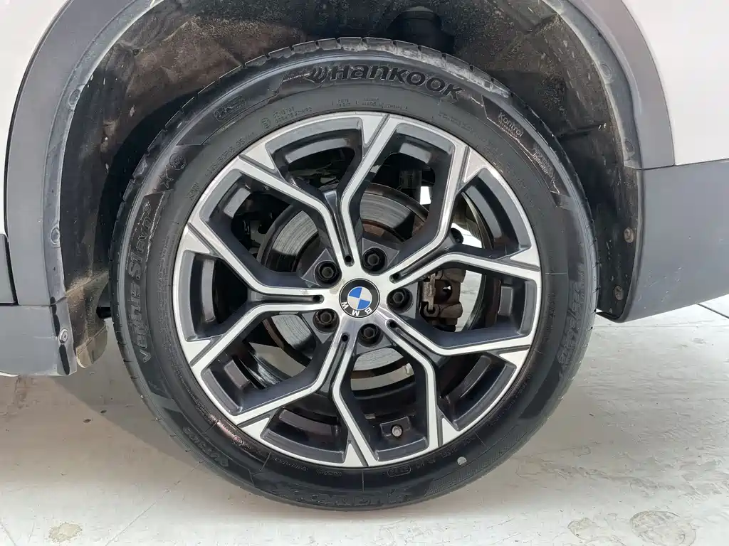 BMW X1 — фото 13