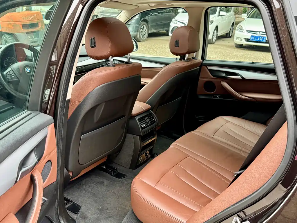BMW X5 (Import) — фото 14