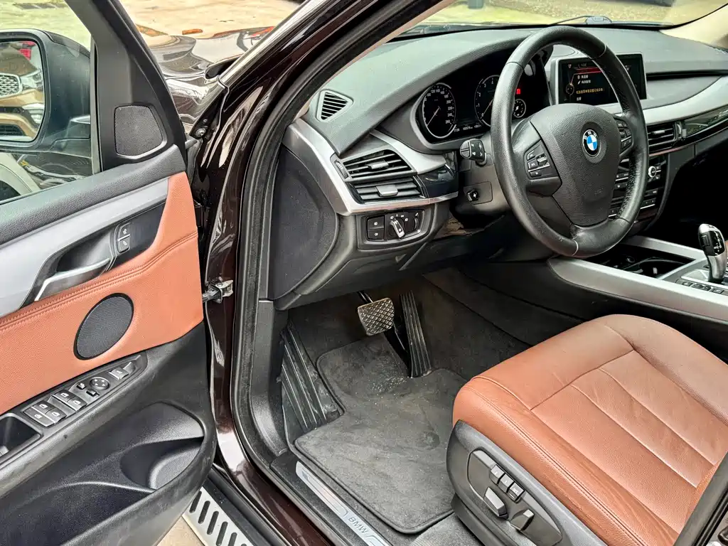 BMW X5 (Import) — фото 10