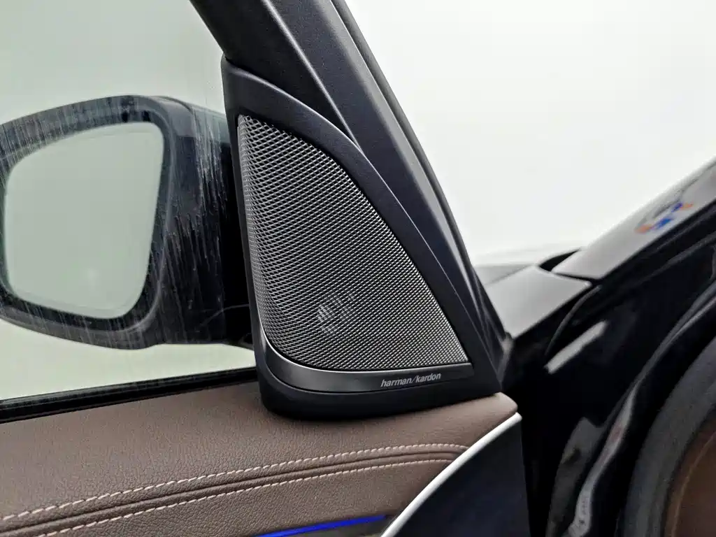BMW 5 Series New Energy — фото 15