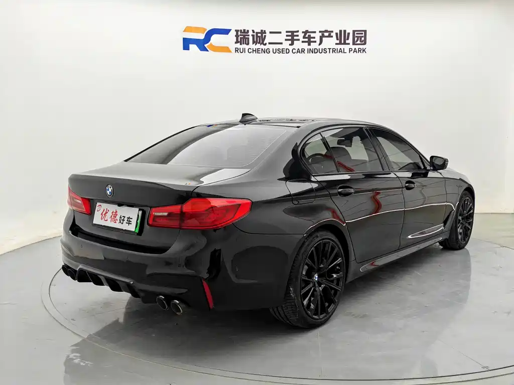 BMW 5 Series New Energy — фото 16