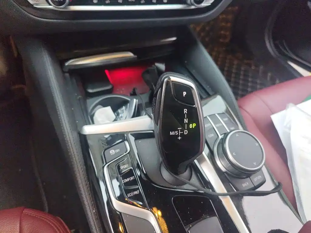BMW 5 Series — фото 10
