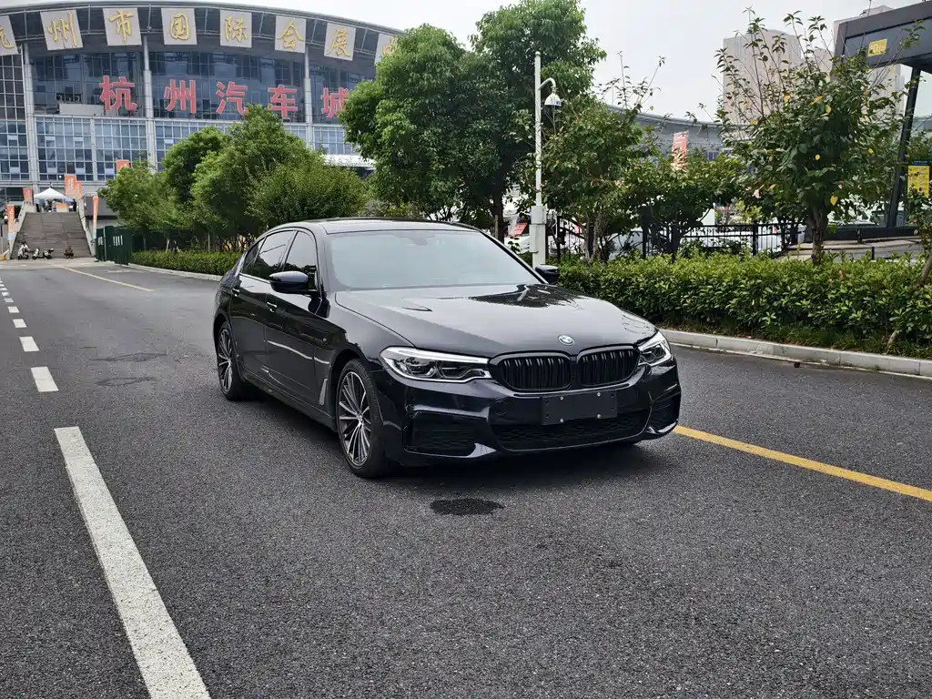 BMW 5 Series — фото 3