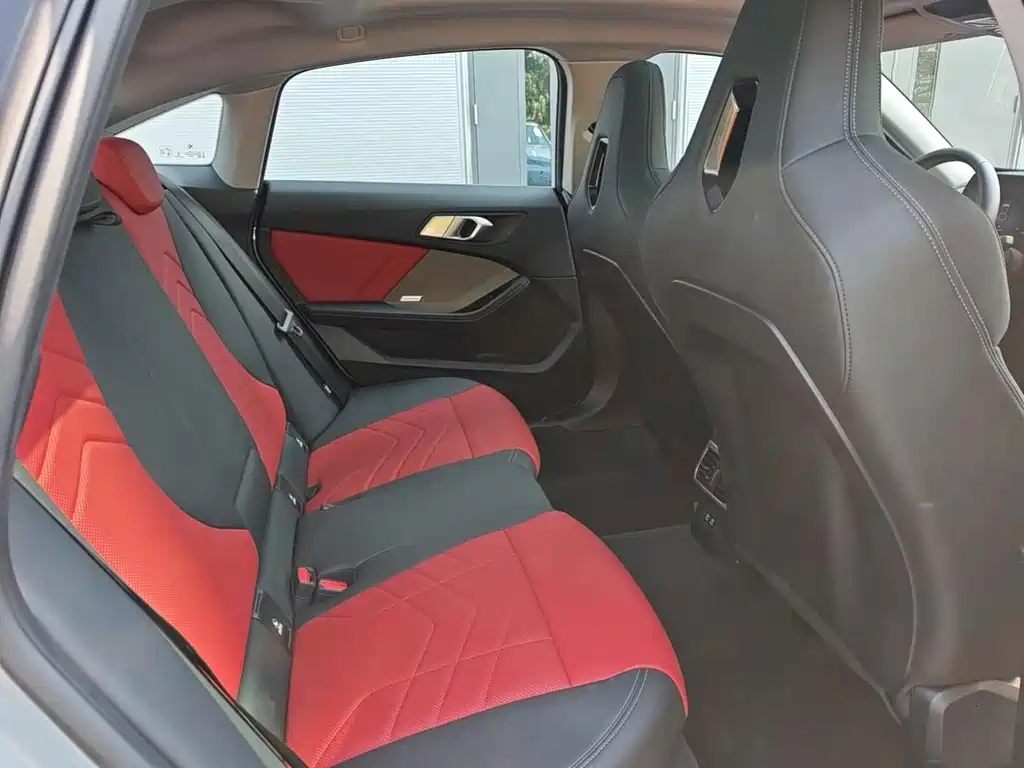 BMW 2 Series — фото 8