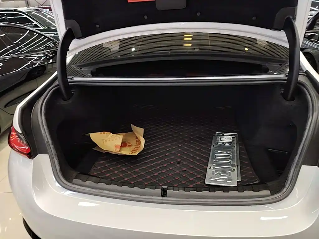 BMW i3 — фото 19
