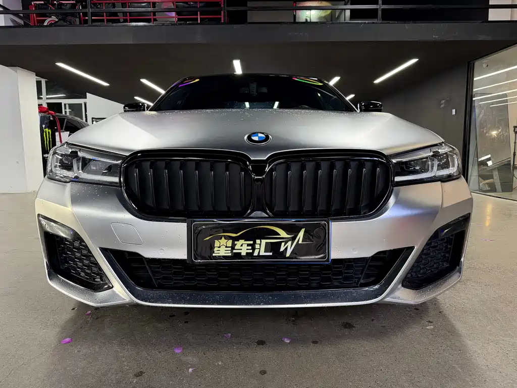 BMW 5 Series (Import) — фото 2