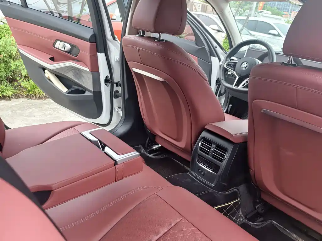 BMW 3 Series — фото 11