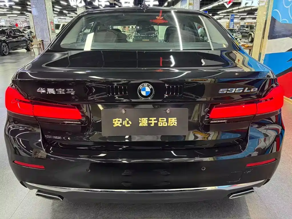 BMW 5 Series New Energy — фото 4