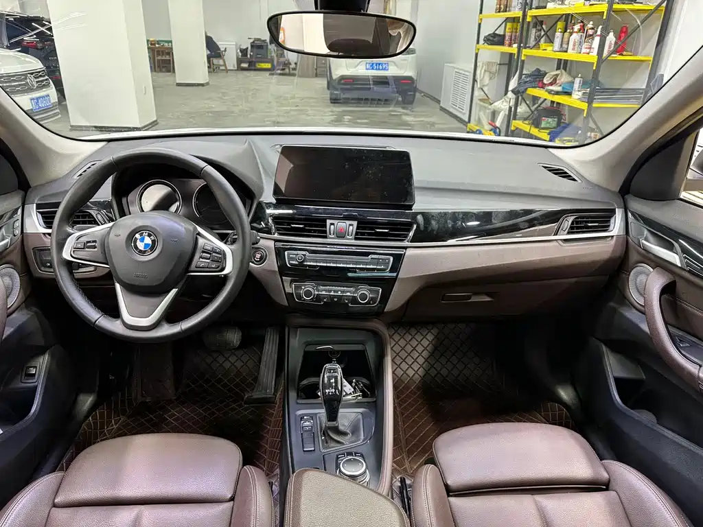 BMW X1 — фото 13