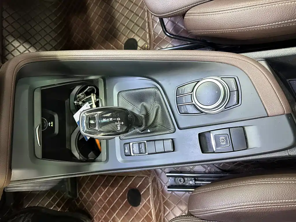 BMW X1 — фото 17