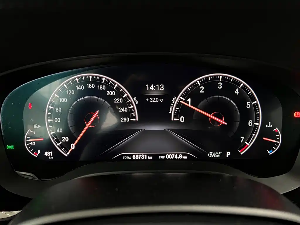 BMW 5 Series — фото 25
