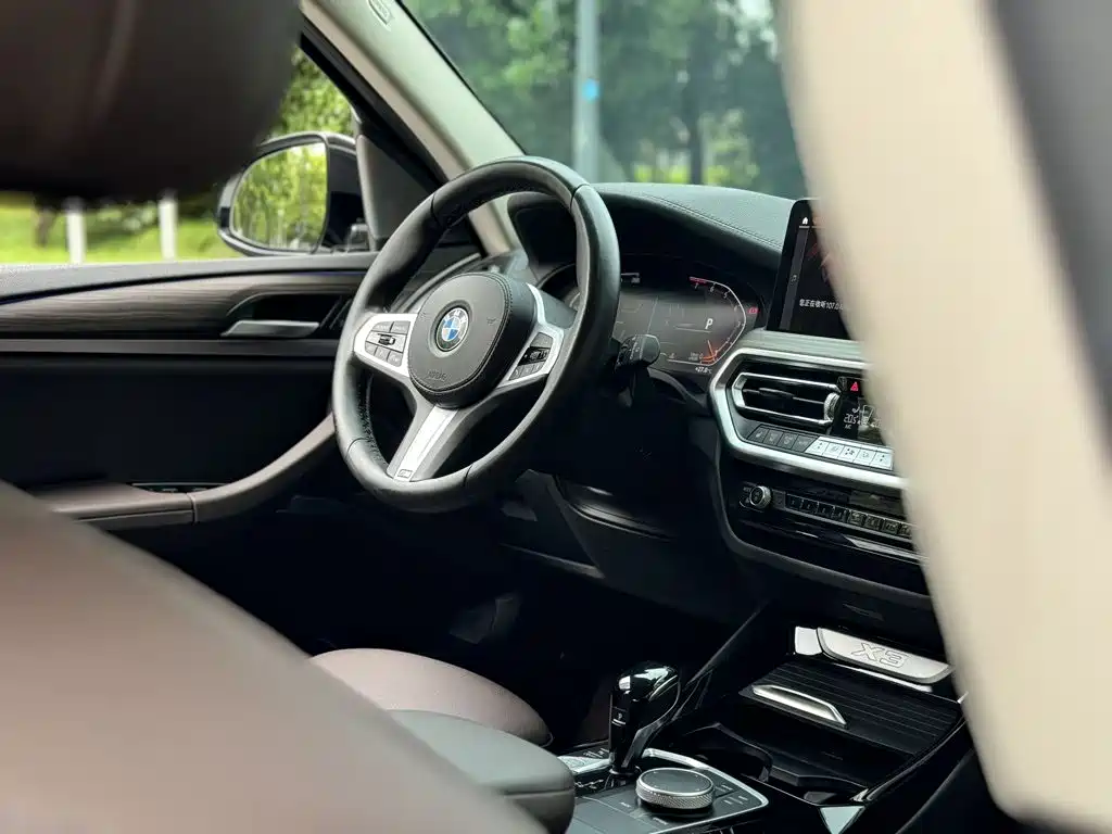 BMW X3 — фото 15