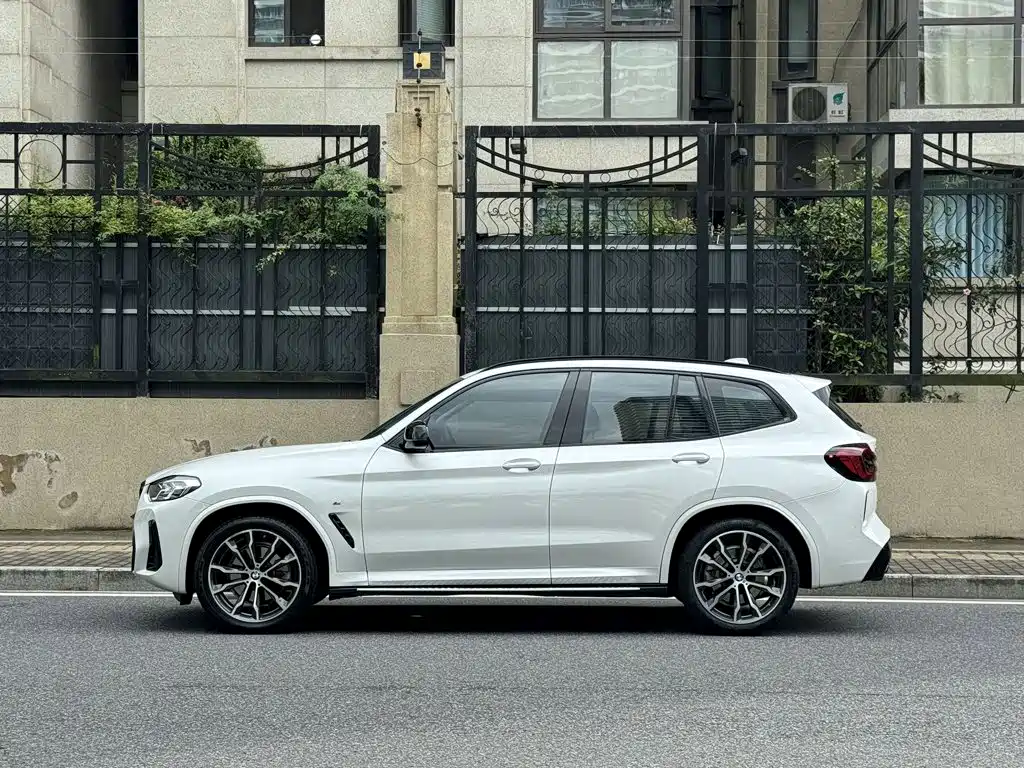 BMW X3 — фото 9