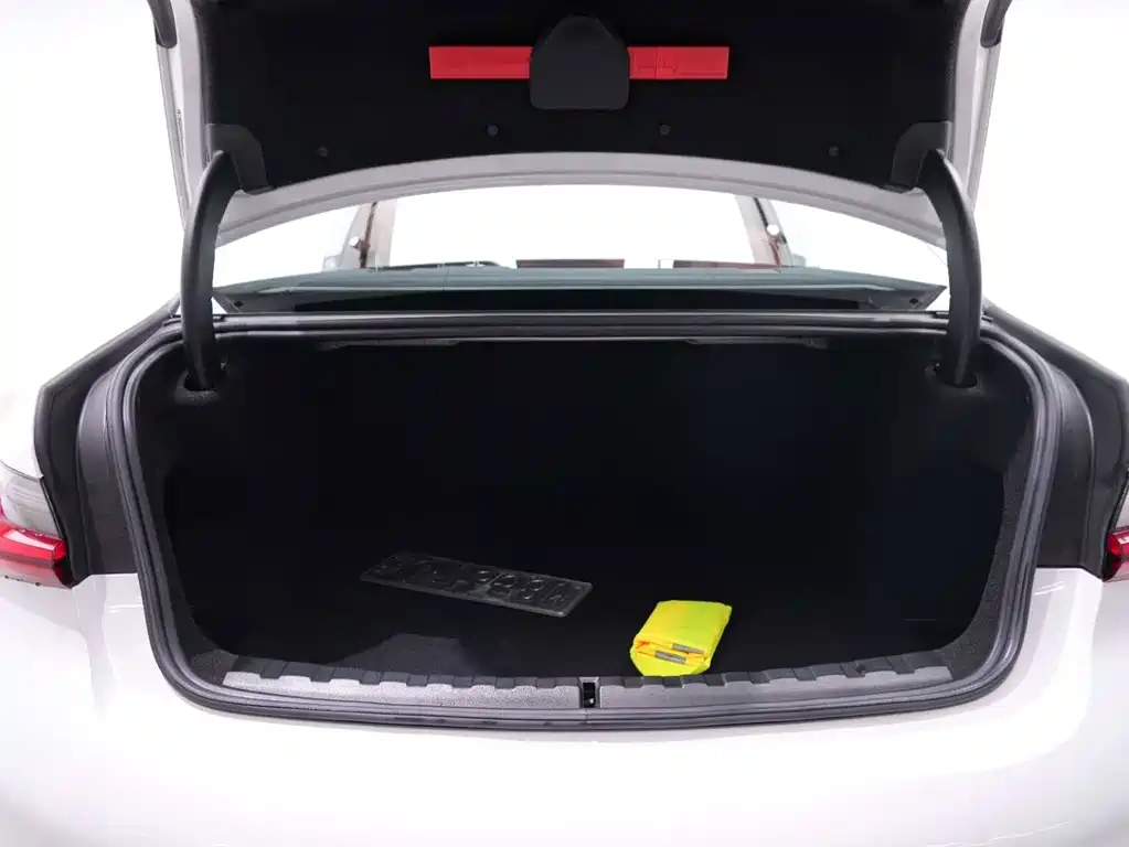 BMW 3 Series — фото 11