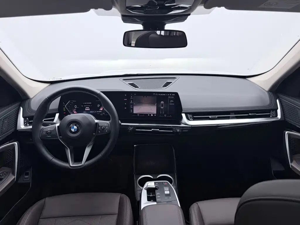 BMW X1 — фото 11