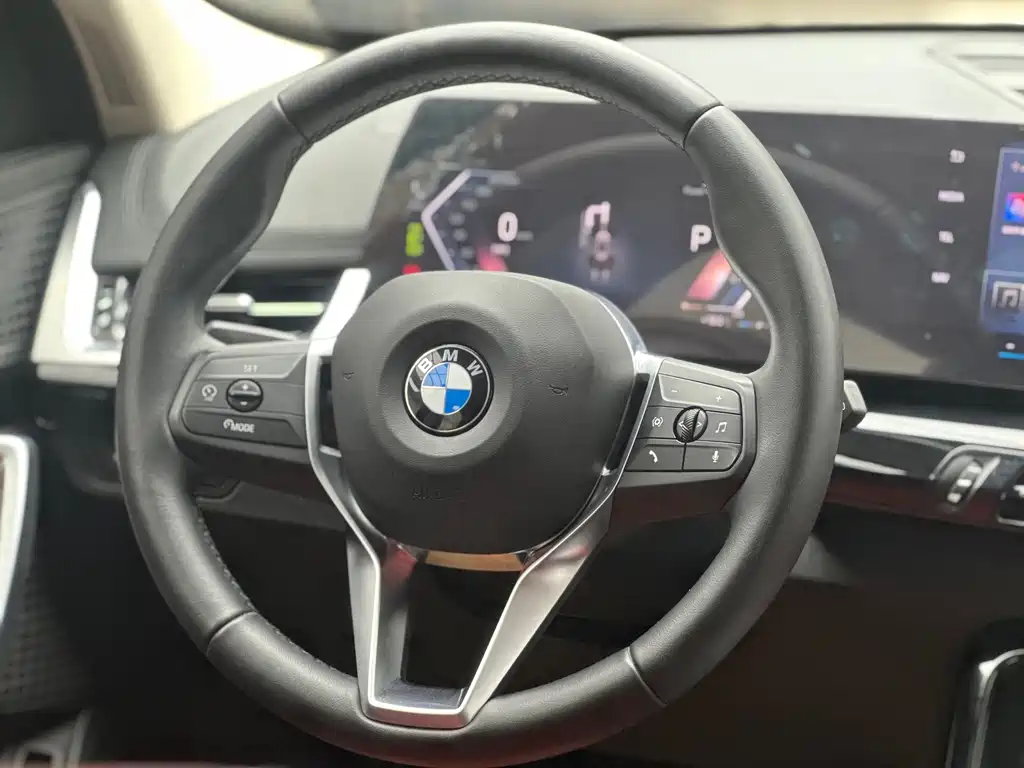 BMW X1 — фото 15